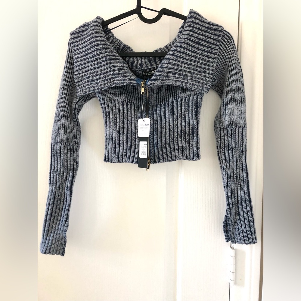 NWT Fashion Nova Navy and White Knit Sweater - Picture 1 of 5